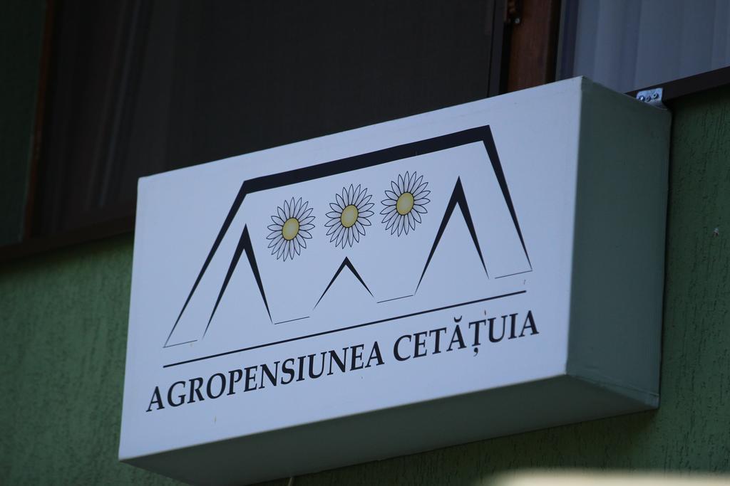 Agropensiunea Cetatuia Luncavita Exterior foto